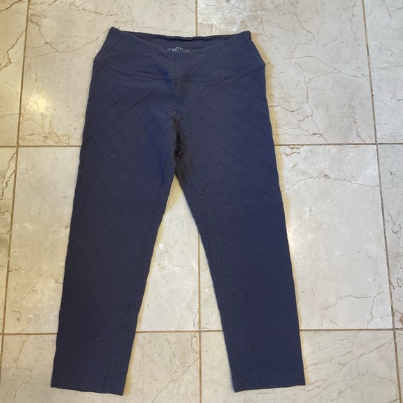 Beyong Yoga Spacedye High Waisted Cropped /  Pedal Pusher Legging, Blue, Sz S - Picture 7 of 8
